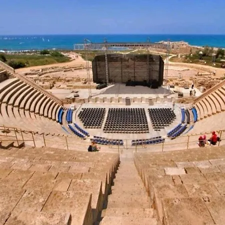 Sea View Suites - דירות נופש עם מקלט Caesarea Exterior photo