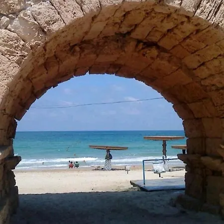 Sea View Suites - דירות נופש עם מקלט Caesarea Exterior photo